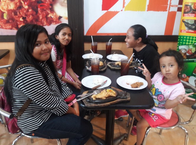 Lesehan Purwajaya: Simple Meals That Warm the Heart in Cilacap